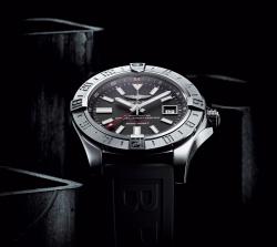 Breitling Avenger II GMT