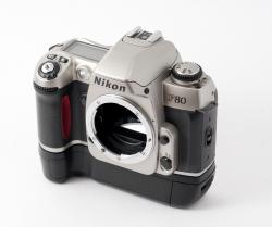 Nikon F80